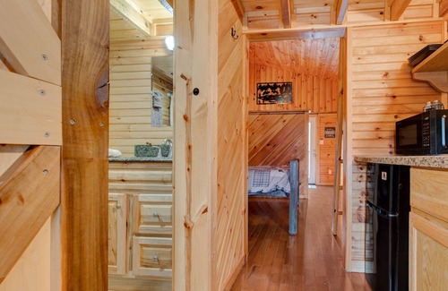 Pine Ridge House | Whistling Wind Cabin Unit 3 in RRG Pet Friendly