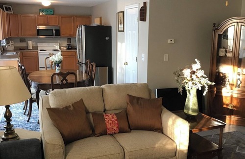 Lexington House | WHITE KNOLL BUNGALOW