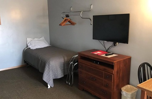 White Lake Hotel | White Lake Lodge and RV Campground