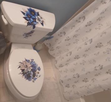 Bowie Bed & Breakfast | White light retreat