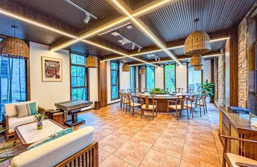 Enshi Hotel | White Magpie Mountain Residence