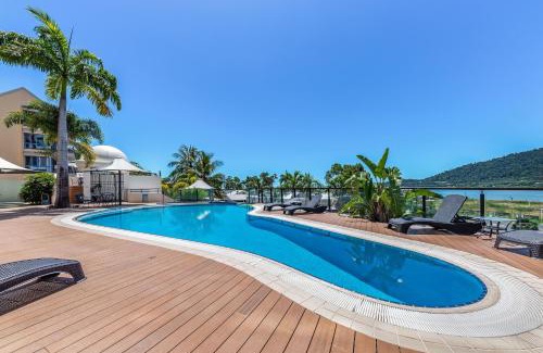 Airlie Beach Apartment | Whitsunday Blue Penthouse with the best views in Airlie Beach