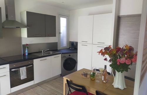 Caremeau Apartment | Whole apartment -Nîmes- T2 garden level