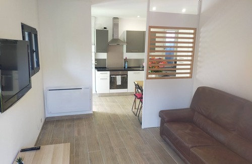 Caremeau Apartment | Whole apartment -Nîmes- T2 garden level