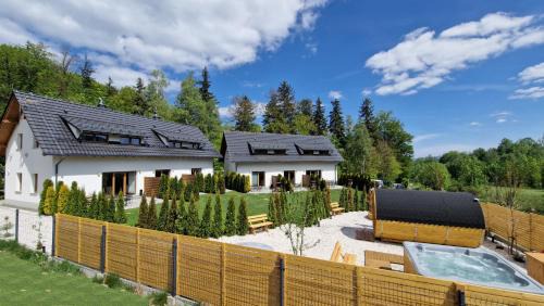 Karpacz Ski Chalet | Widokowo - Domki z widokiem na Śnieżkę z Jacuzzi i Sauną
