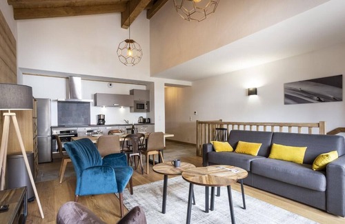Plagne 1800 Apartment | Wifi, 100m from ski slopes, balcony, parking, tv, ski locker, 68-73m², La Plagne