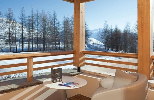 Bergers Apartment | Wifi, 250m from ski lifts, fitness, swimming pool, hammam, balcony, tv, 55m², Alpe d'Huez