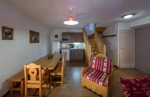 Abries Apartment | Wifi, 300m from ski slopes, fitness, swimming pool, parking, tv, ski locker, 64-69m², Abriès