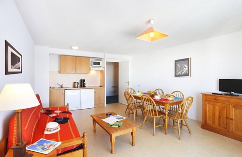 Peyragudes Apartment | Wifi, 300m from ski slopes, fitness, swimming pool, sauna, balcony, ski locker, 29m², Peyragudes