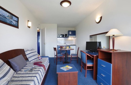 Pyrenees 2000 Apartment | Wifi, fitness, terrace, balcony, tv, ski locker, 41m², Pyrénées 2000