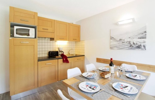 Plagne Centre Apartment | Wifi, ski-in/ski-out & foot of the slopes, fitness, tv, ski locker, 60m², La Plagne