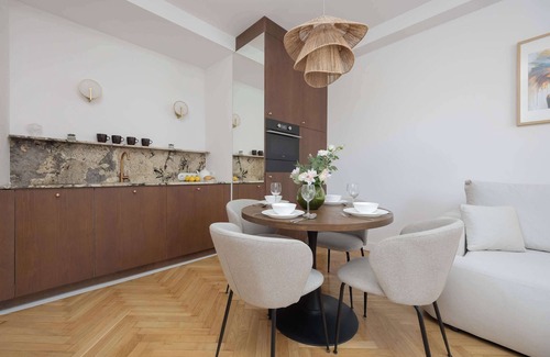 Srodmiescie Południowe Apartment | Wilcza 10 Warsaw | Bright Apartment | Downtown | Pet Friendly