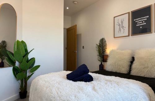 Leicester City Centre Apartment | Wild Central Double Suite - Ping Pong Table, Free Gym