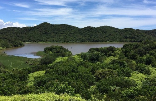 Manzhou House | Wild East entire house, 3 bedrooms, living room, kitchen