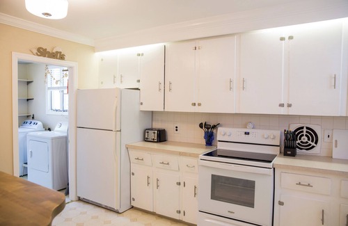 Cape May - Wildwood House | Wild Flip Flops by Victory Properties - Sleeps 10 - Single Family Home w/parking