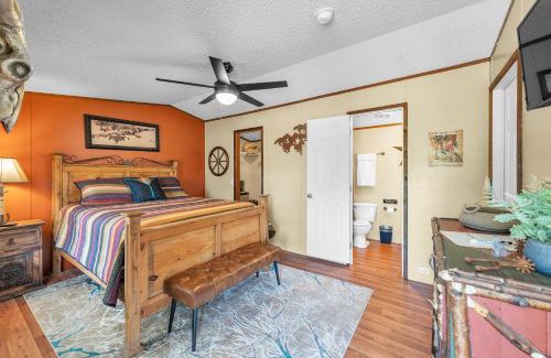 Kingston Hotel | Wild Horses Suite 1 by The Lodges at Fossil Creek