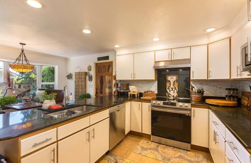 Sequim Apartment | Wild Rose #2 Spacious Apartment in Central Area