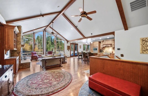 Hayden House | Wildcat Creek Lodge |Waterfront on Hayden Lake