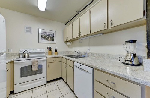 Salt Lake Mountain Resorts Apartment | Wildcat Lodge - within minutes of Alta and Snowbird