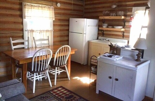 Cedarville Cabin | Wilderness Bay Cabin - Les Cheneaux Landing