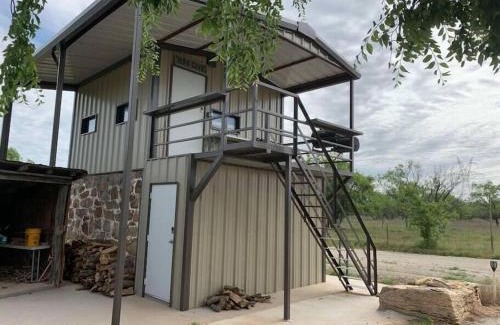 Jacksboro House | Wilderness Roost on Lake Godstone