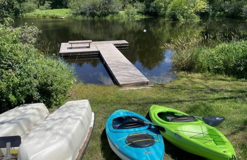 Princeton House | Wildlife Cottage and Private Pond!
