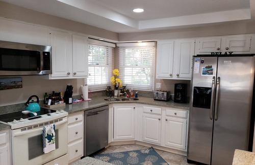 Shipyard Plantation Villa | Wildlife Watching! Lagoon & Golf view, beach gear and 2 bikes included! Private!