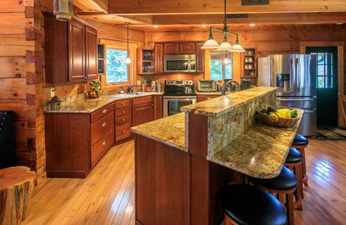 Boone House | Wildwind Cabin Amazing View - 5 Mins to Downtown Boone - Unwind & Relax