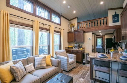 Tracy City Cabin | Wildwood Den at The Retreat at Water's Edge