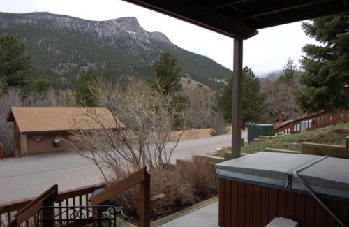 Estes Park Hotel | Wildwood Inn