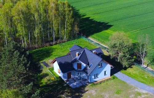 Boleslawiec Apartment | Willa Kraniec Świata - Tylko dla Ciebie - Zachwyca Krajobrazem, Regeneruje Ciszą i Komfortem