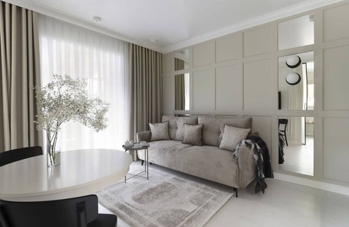 Kamienny Potok Apartment | Willa Szwarc cozy gray apartment
