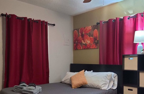Vollintine-Evergreen Apartment | Willett 4 Adorable 1BR Apartment