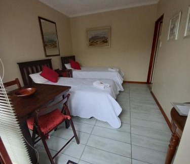 George House | Willow Cottage George