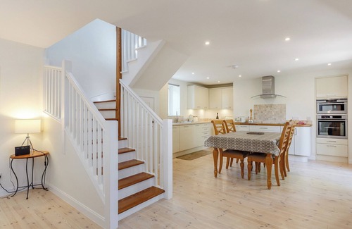 Inverness City Centre Cottage | Willow Cottage - Uk39244