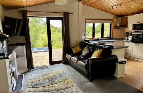 Helford Passage Cottage | Willow Lodge