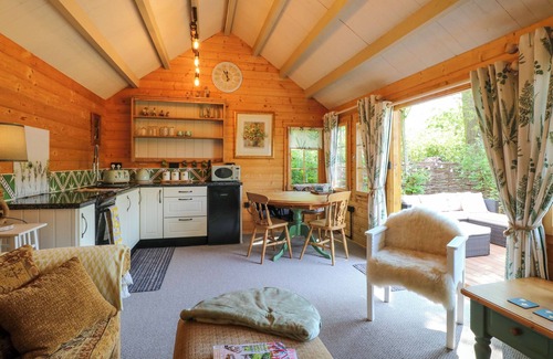 Irstead Cottage | Willow Lodge