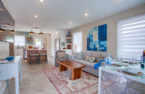 Beach Barber Tract Cottage | Windansea Retreat - beautifully renovated 1 bedroom cottages, walk to the beach