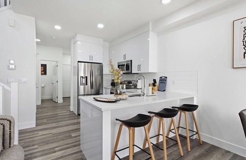 Southwest Edmonton House | Windermere Aura Retreat | 3BR, 4 Beds, AC, Garage & Pets Welcome