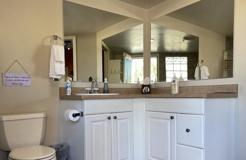 Tortolita House | Windfeather Resort/Sunrise Guesthouse with SELF CHECK-IN