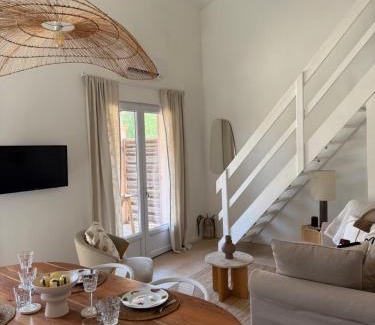 Ramatuelle Apartment | Window On Ramatuelle