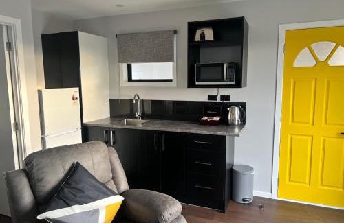 Waitahanui Hotel | Windsor Motel