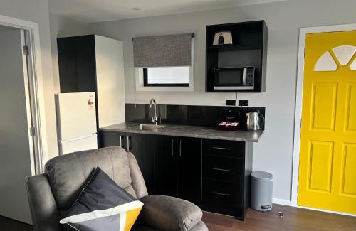 Waitahanui Hotel | Windsor Motel