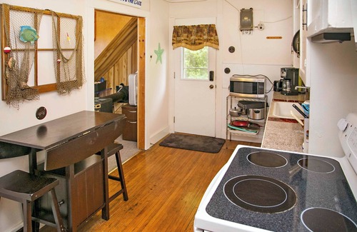 Hammondsport House | Windwood Shores, a classic cottage on Waneta Lake