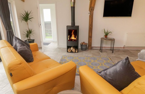 Okehampton Cottage | WINDY WILLOWS, family friendly, with open fire in Okehampton