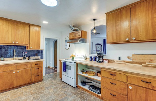 Shenandoah Valley Cottage | Wine Country Cottage in Historic Fiddletown!