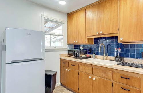 Shenandoah Valley Cottage | Wine Country Cottage in Historic Fiddletown!