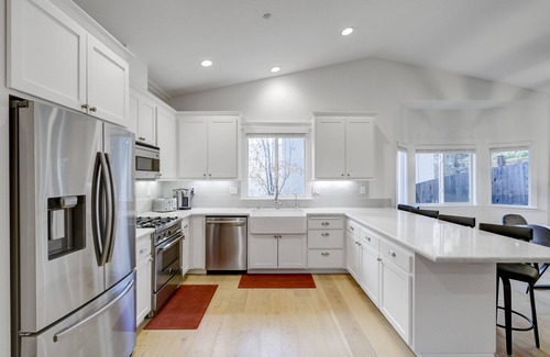 Forestville House | Wine Country Getaway
