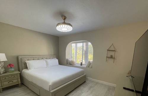 Temecula House | Wine Country Getaway, surrounded w/ nature
