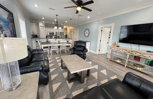 Gulf Shores House | WineDown in Gulf Shores! 4 BR 3 Bath home perfect for relaxing family getaway